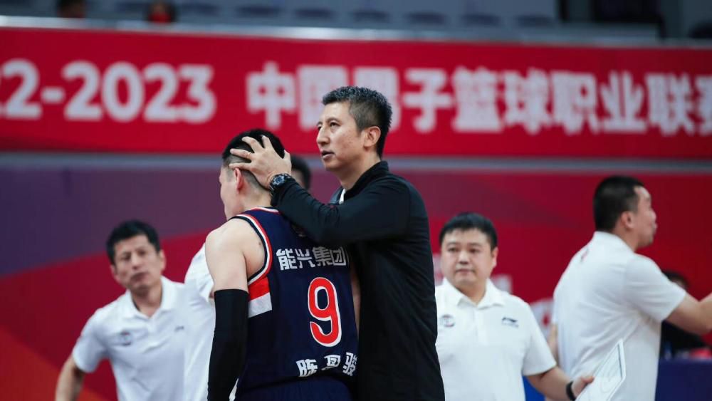 凡事唯有脚踏实地,方能“以梦为马,不负韶华”!该片力邀了一批优秀的演员加盟